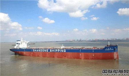 外高桥造船又交付一艘18万吨绿色环保型散货船